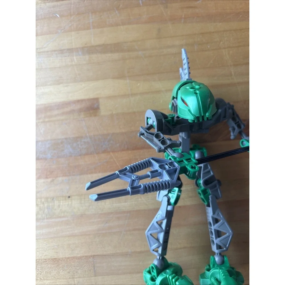 LEGO BIONICLE: Rahkshi Lerahk (8589) & Instructions Complete Without Katraa